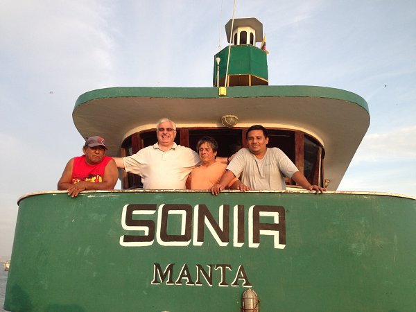 John Burton, IPNLF Chairman, visits pole-and-line fisheries in Manta