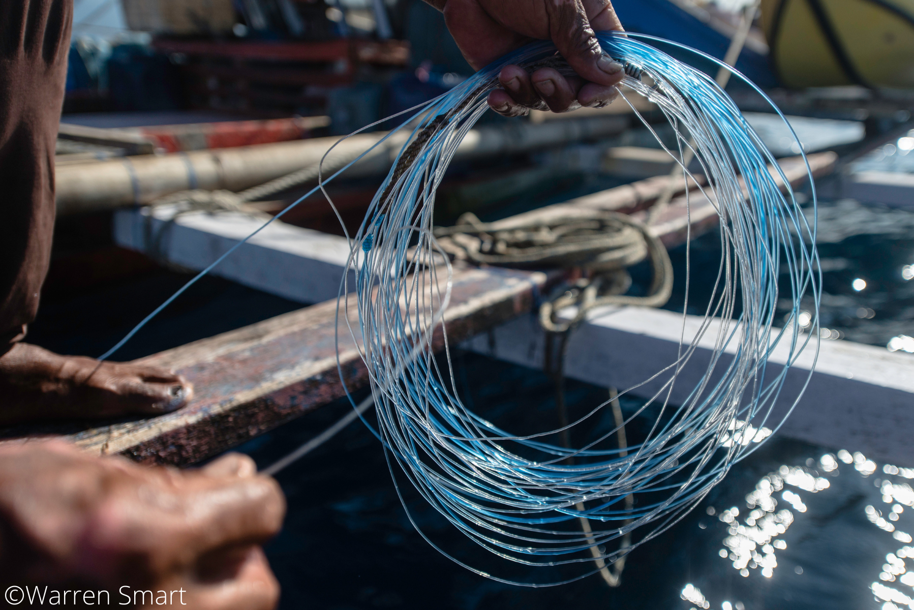A picture of a monofilament line used in handline fishing.