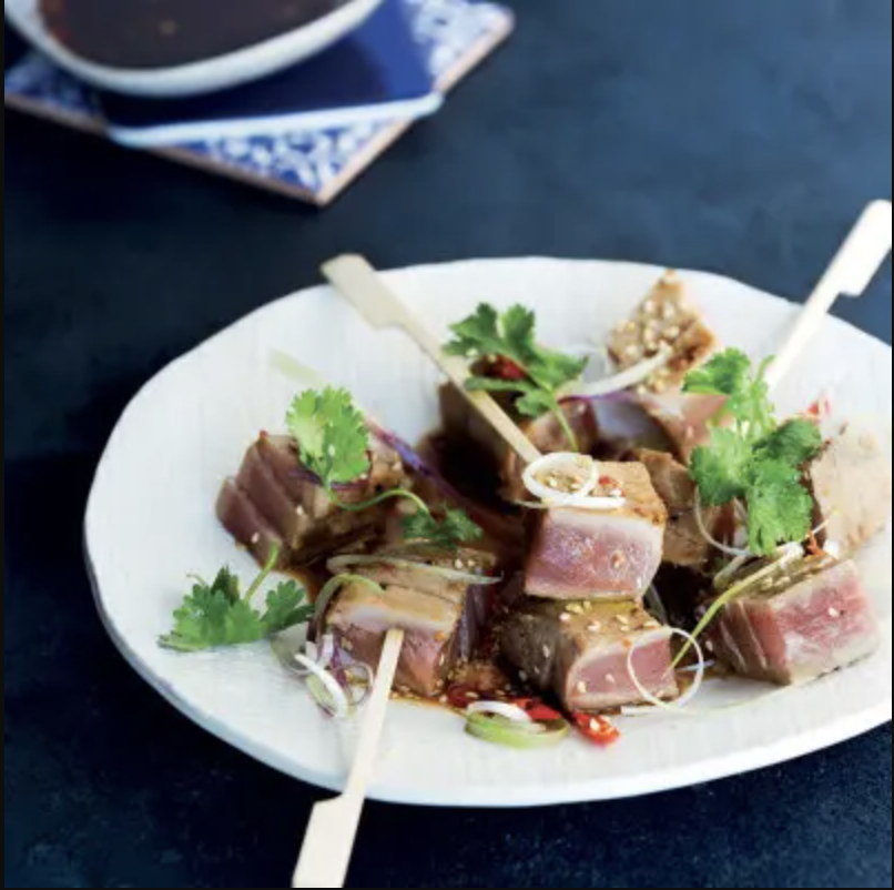 Tuna bites with soya-and-sesame dressing